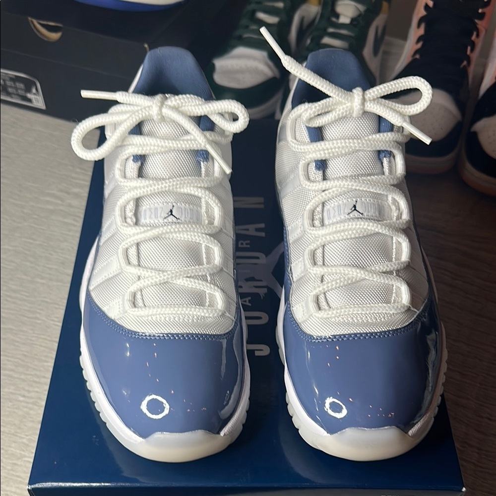 Jordan 11 retro low— white/ midnight navy